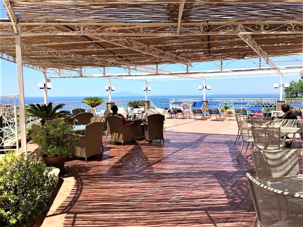 Hotel Dania Sorrento Eksteriør bilde