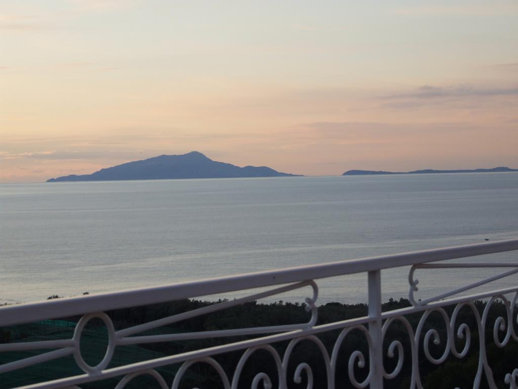 Hotel Dania Sorrento Eksteriør bilde
