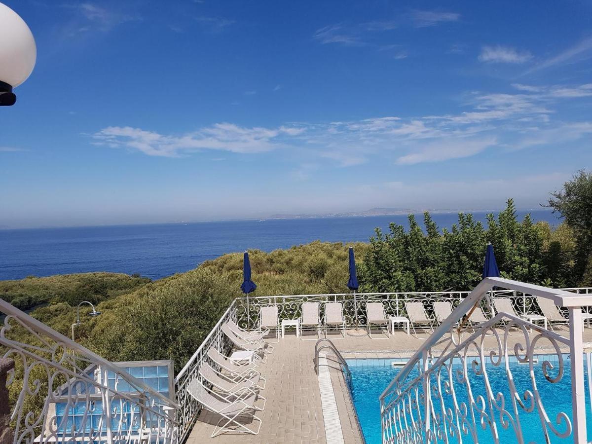 Hotel Dania Sorrento Eksteriør bilde
