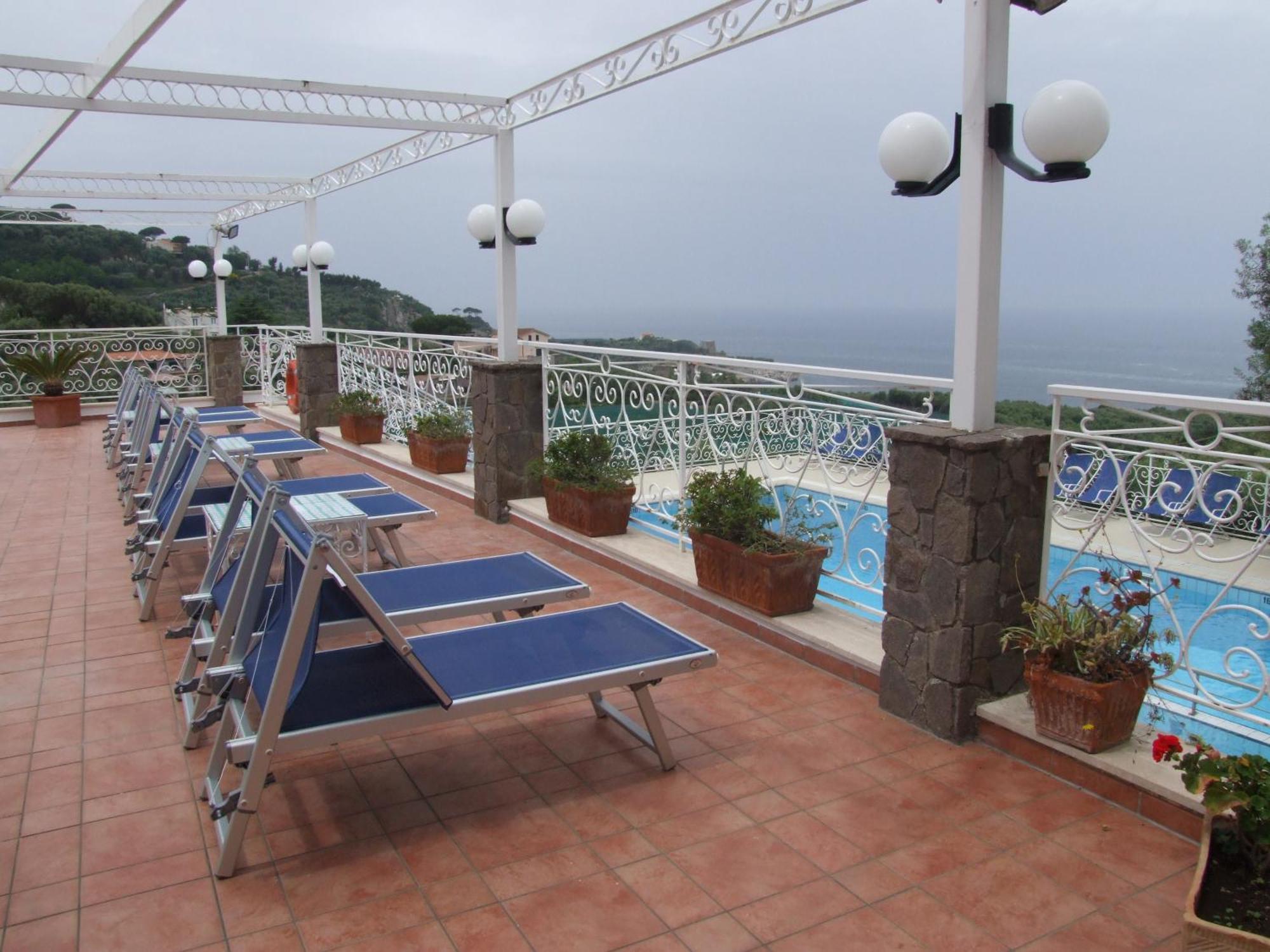 Hotel Dania Sorrento Eksteriør bilde