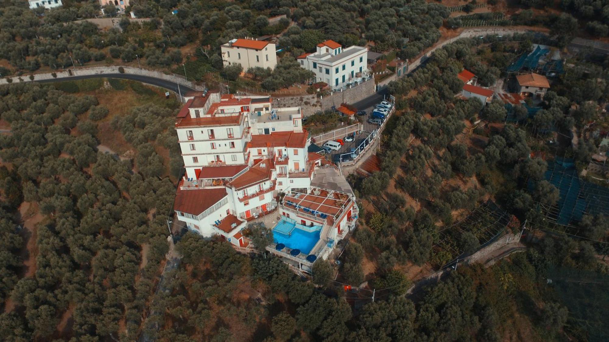 Hotel Dania Sorrento Eksteriør bilde
