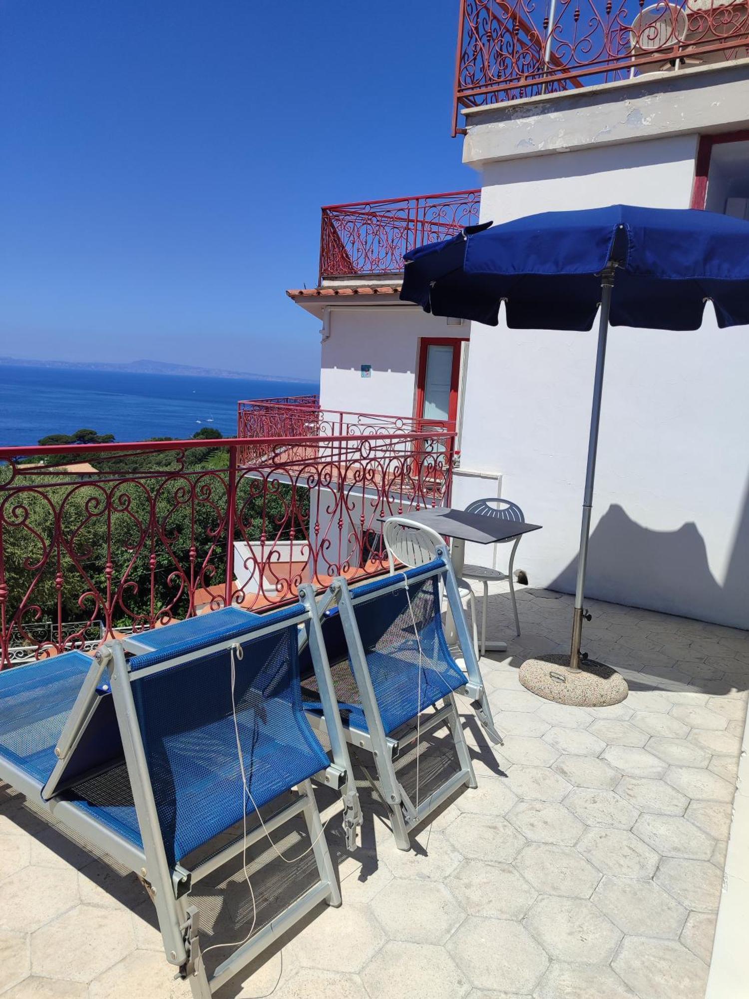 Hotel Dania Sorrento Eksteriør bilde