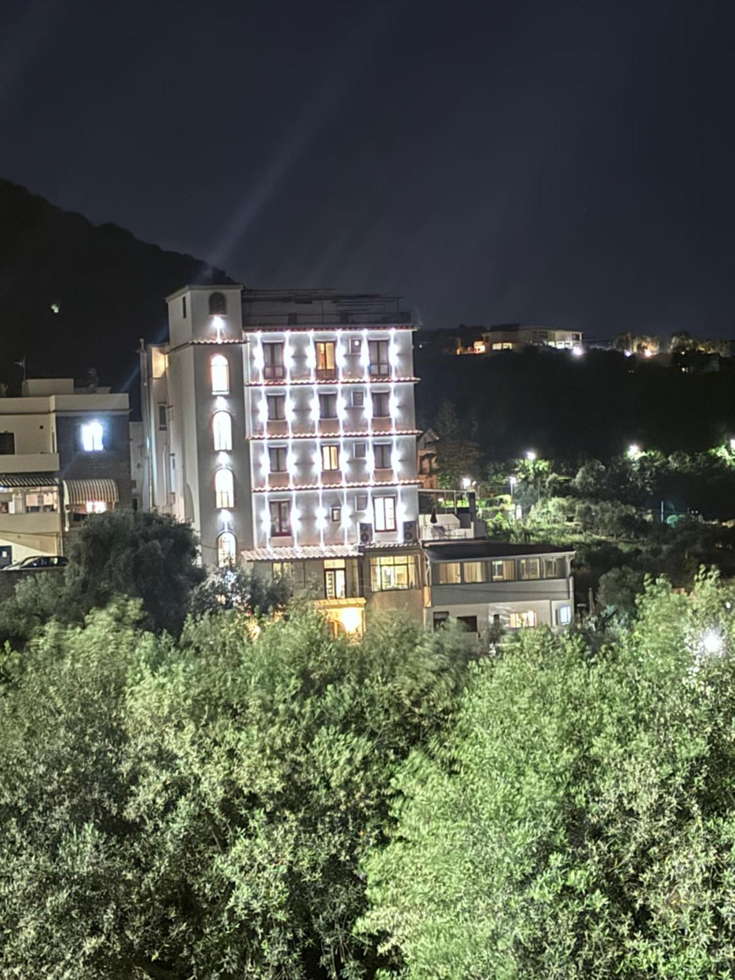 Hotel Dania Sorrento Eksteriør bilde