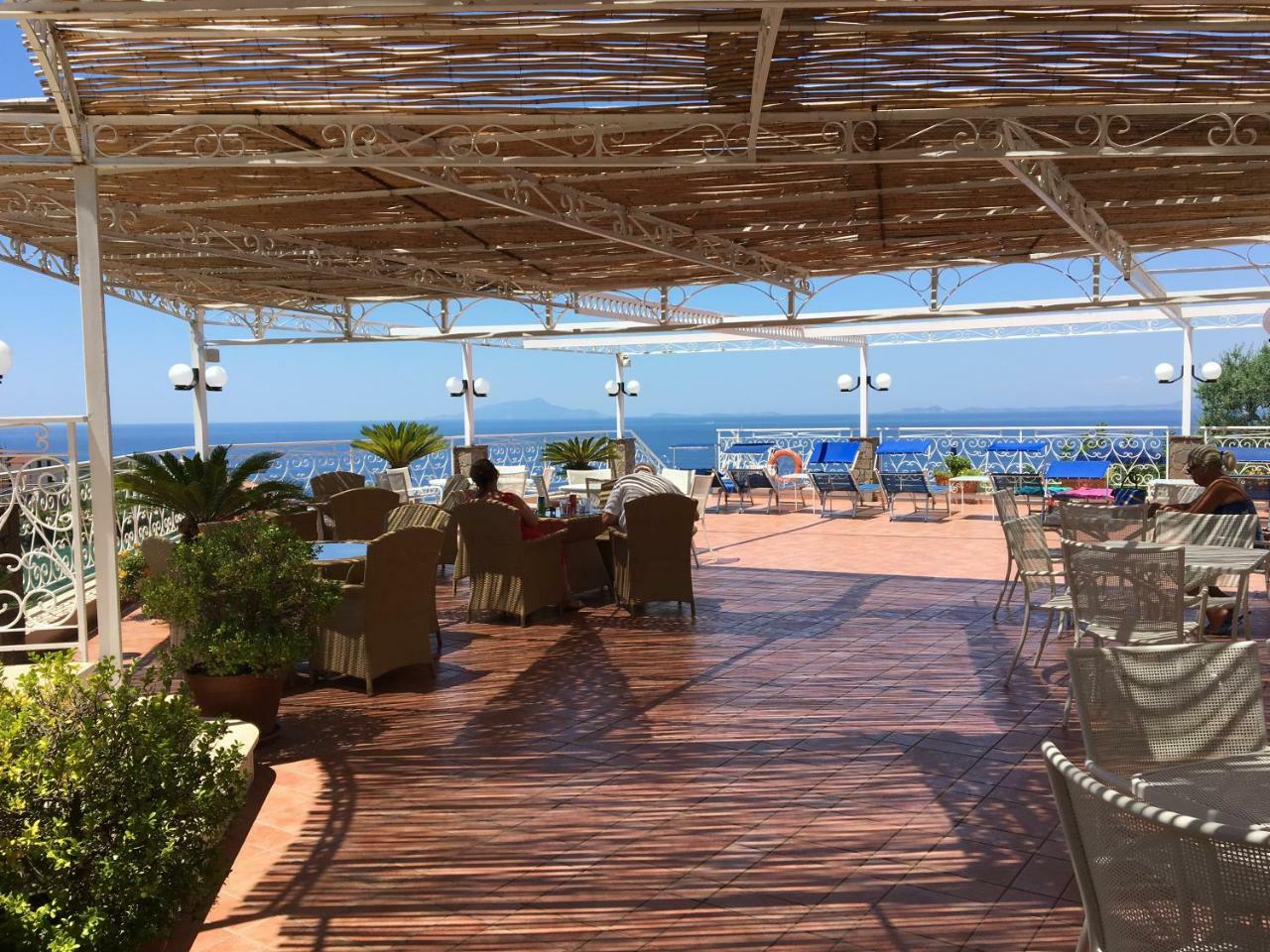 Hotel Dania Sorrento Eksteriør bilde