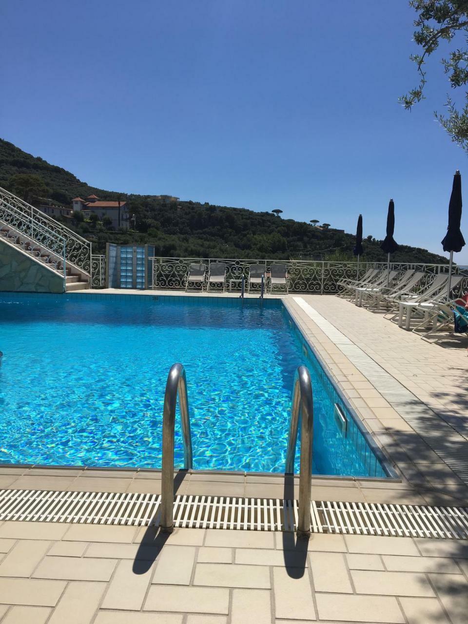 Hotel Dania Sorrento Eksteriør bilde