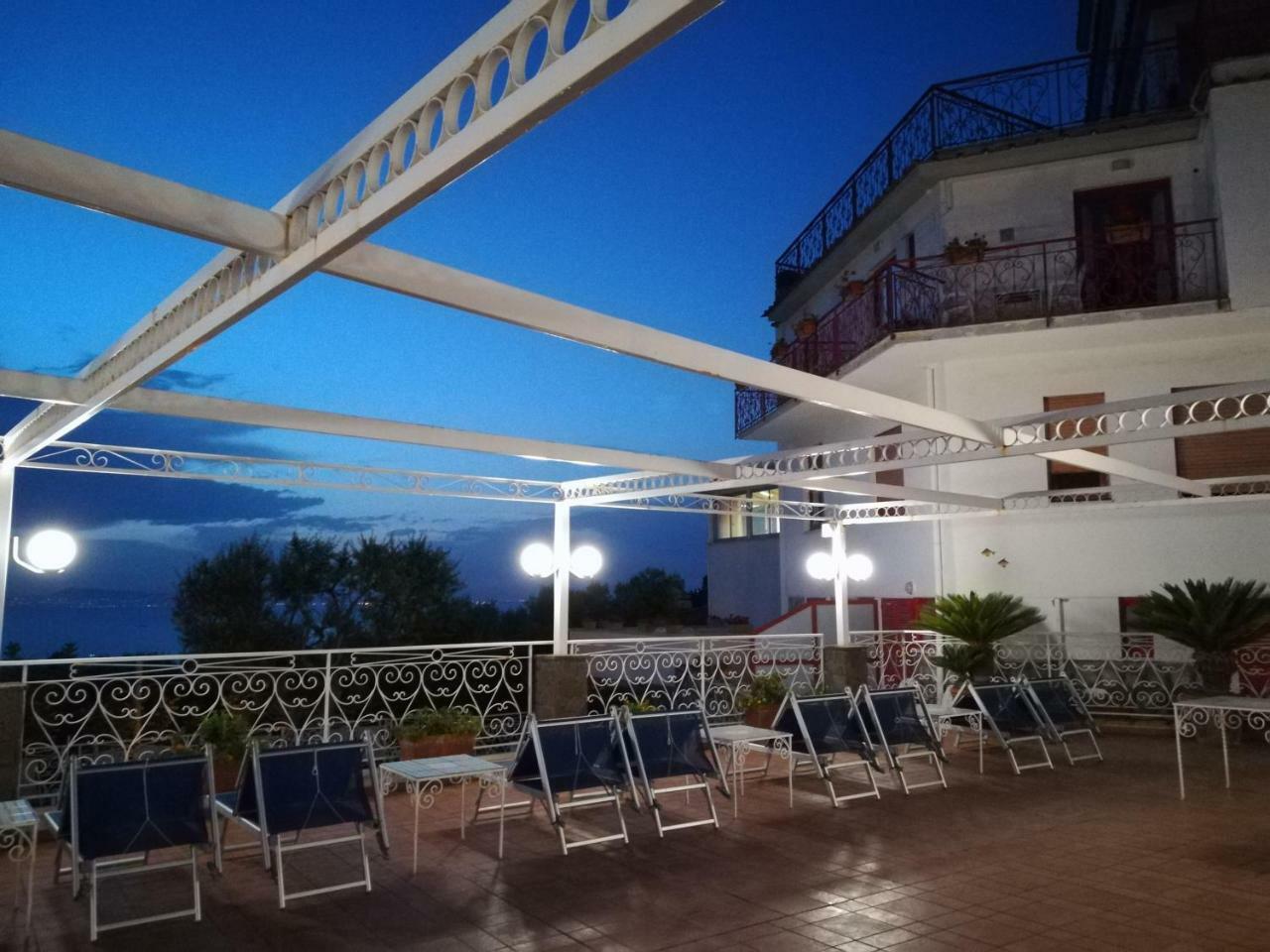 Hotel Dania Sorrento Eksteriør bilde